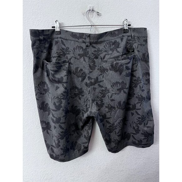 Travis Mathew heather gray hybrid leaves print Inlet golf shorts mens size 40 - Picture 2 of 5